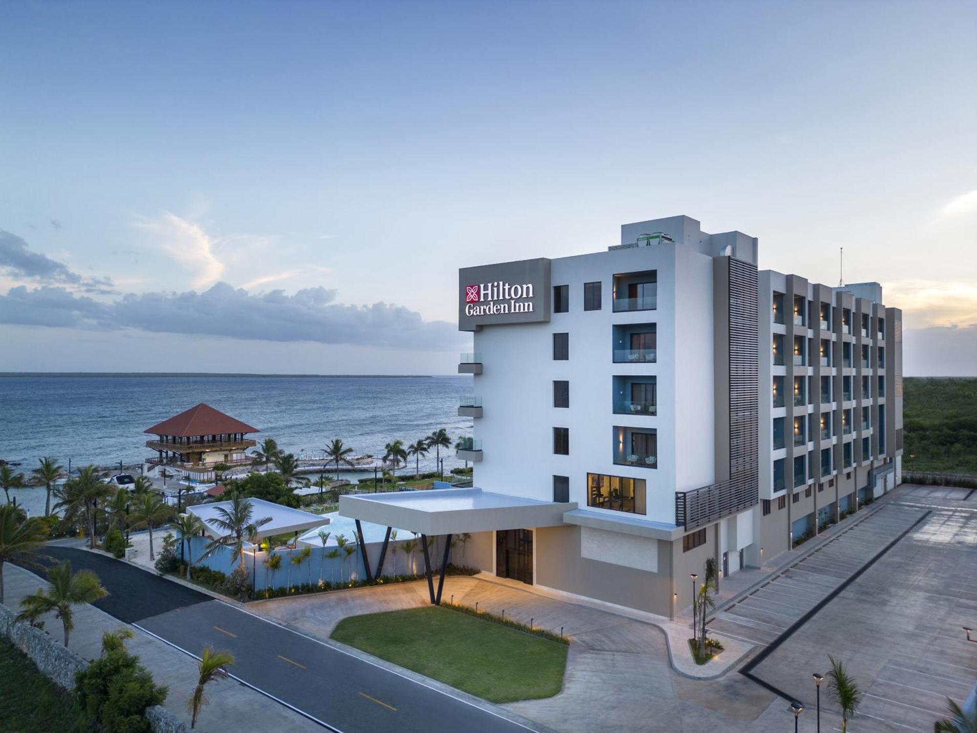 Hilton Garden Inn La Romana Exterior photo